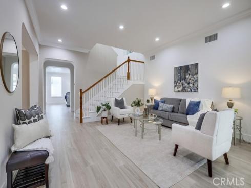 1916 W Blackhawk Drive, Santa Ana, CA