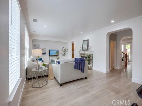 1916 W Blackhawk Drive, Santa Ana, CA