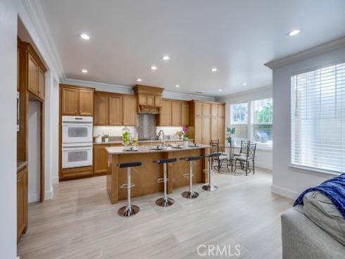 1916 W Blackhawk Drive, Santa Ana, CA