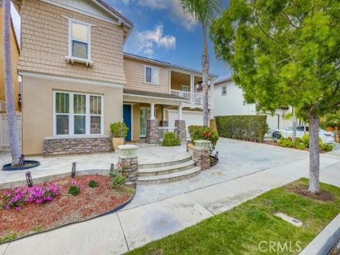 1916 W Blackhawk Drive, Santa Ana, CA