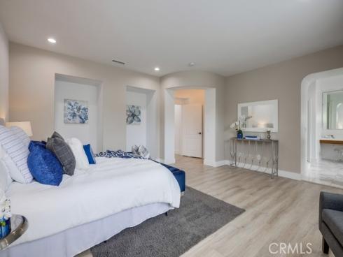 1916 W Blackhawk Drive, Santa Ana, CA