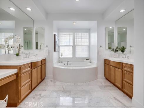 1916 W Blackhawk Drive, Santa Ana, CA