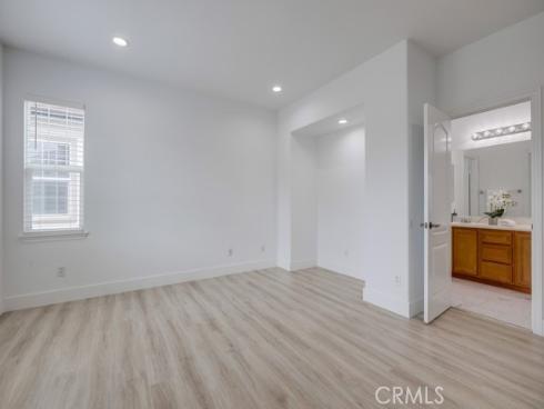 1916 W Blackhawk Drive, Santa Ana, CA