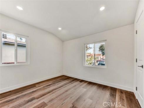 1226 W Walnut Street, Santa Ana, CA