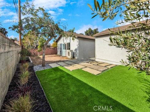 1226 W Walnut Street, Santa Ana, CA