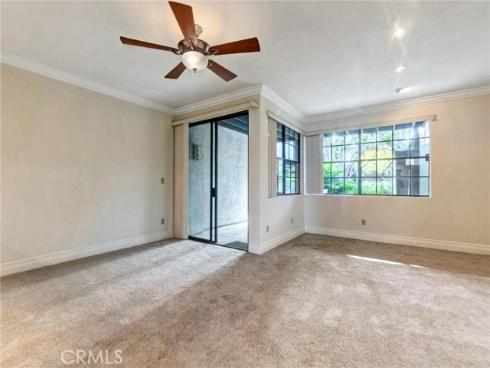 2516 W Macarthur C Boulevard, Santa Ana, CA