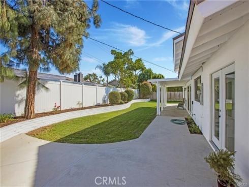 13772 Sanderstead Road, Santa Ana, CA