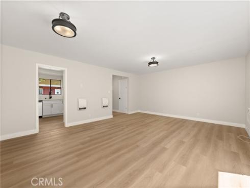 624 S Sullivan 8A Street, Santa Ana, CA