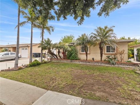 1406 W Camden Place, Santa Ana, CA