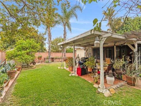 1406 W Camden Place, Santa Ana, CA