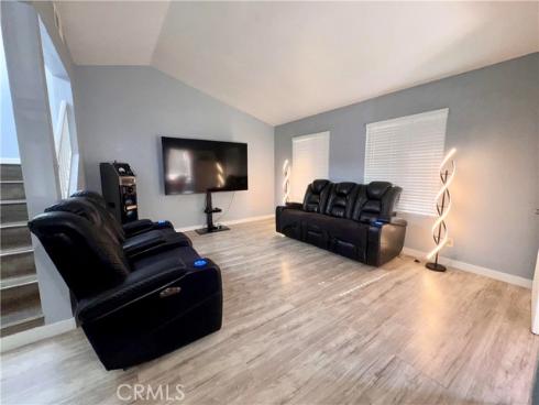 1725 W 3rd  1  Street, Santa Ana, CA