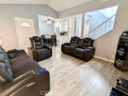 1725 W 3rd  1  Street, Santa Ana, CA