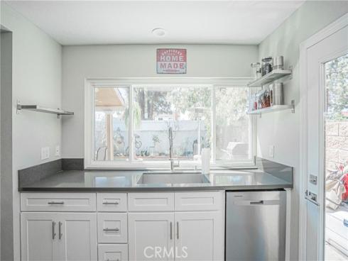 618 W Alpine Avenue, Santa Ana, CA