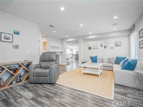 618 W Alpine Avenue, Santa Ana, CA