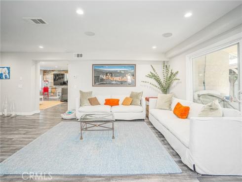 618 W Alpine Avenue, Santa Ana, CA