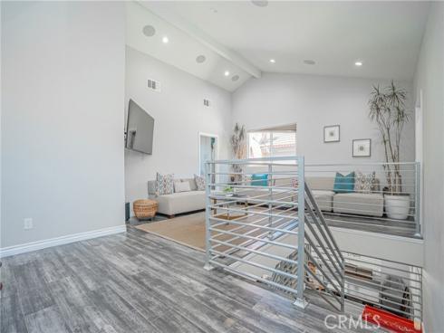 618 W Alpine Avenue, Santa Ana, CA