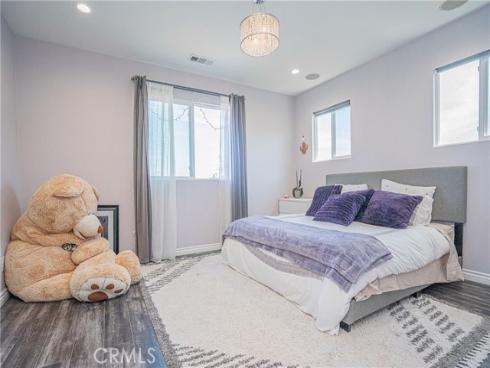 618 W Alpine Avenue, Santa Ana, CA