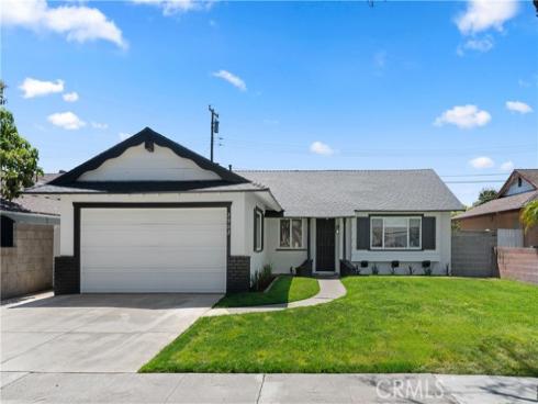 2902 W Raymar Street, Santa Ana, CA
