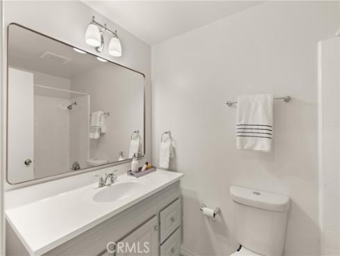 2902 W Raymar Street, Santa Ana, CA