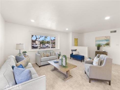 2902 W Raymar Street, Santa Ana, CA