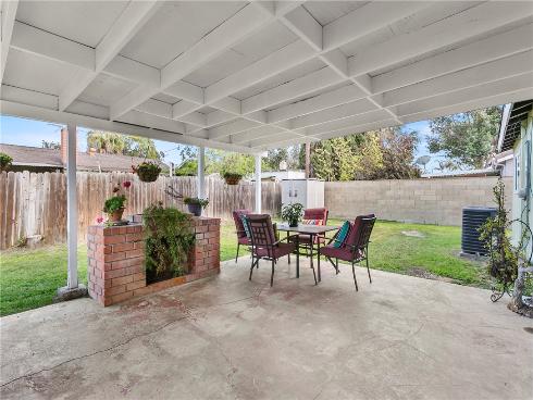 1305 N Gunther Street, Santa Ana, CA