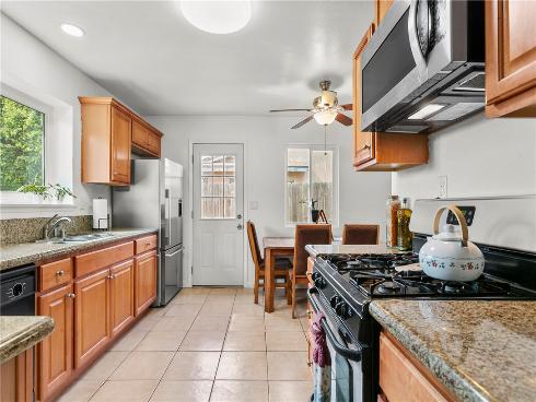 1305 N Gunther Street, Santa Ana, CA