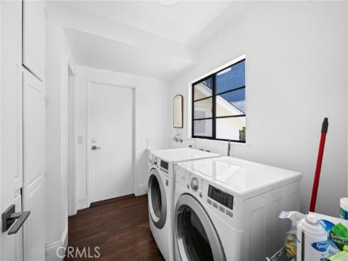 1111 W Sharon Road, Santa Ana, CA