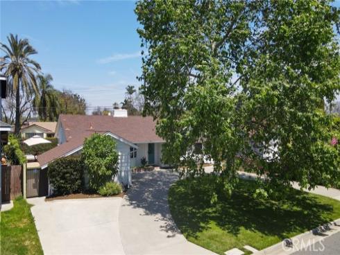 1111 W Sharon Road, Santa Ana, CA