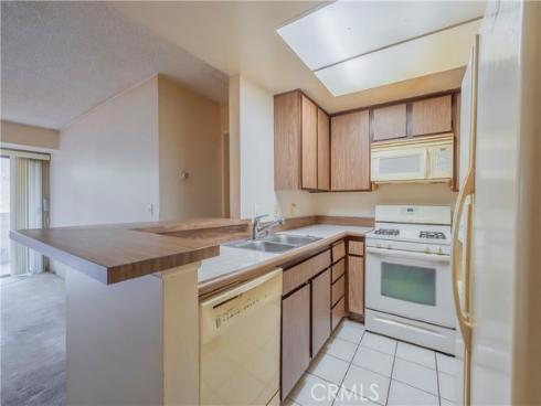 700 W 3rd B112 Street, Santa Ana, CA