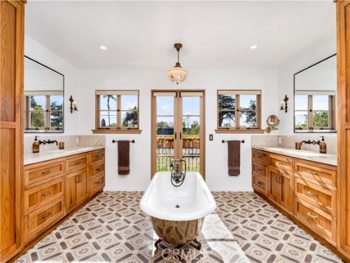 2020 N Victoria Drive, Santa Ana, CA