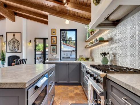 2020 N Victoria Drive, Santa Ana, CA