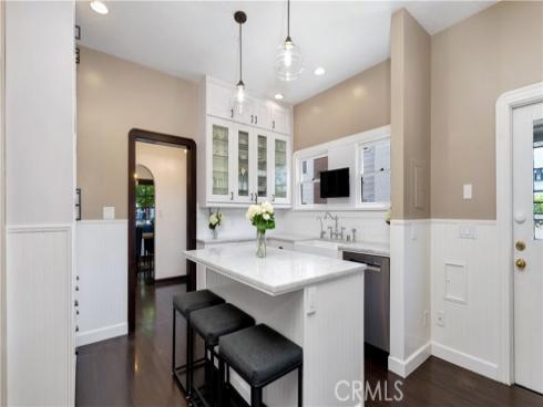 2042 N Ross Street, Santa Ana, CA