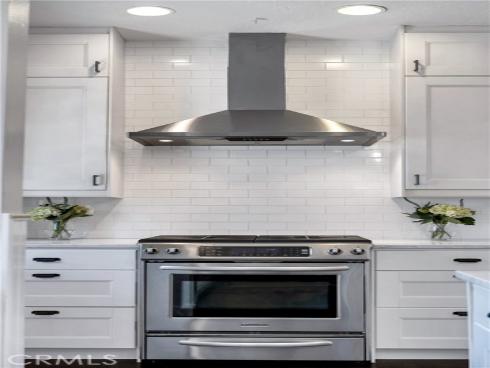 2042 N Ross Street, Santa Ana, CA