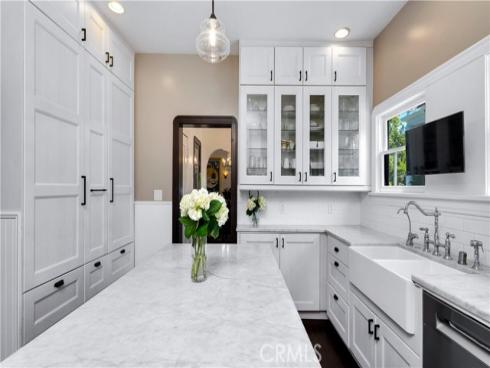 2042 N Ross Street, Santa Ana, CA