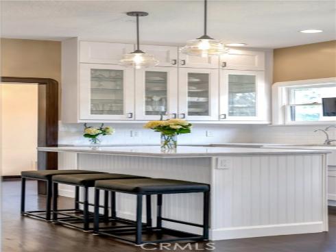 2042 N Ross Street, Santa Ana, CA