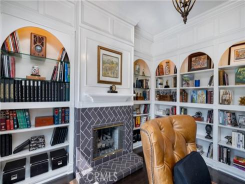 2042 N Ross Street, Santa Ana, CA