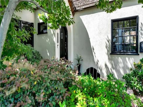 2042 N Ross Street, Santa Ana, CA