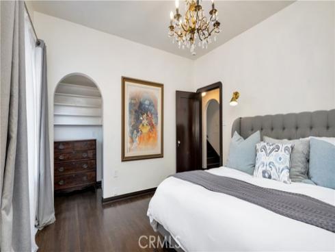 2042 N Ross Street, Santa Ana, CA