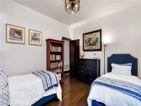 2042 N Ross Street, Santa Ana, CA