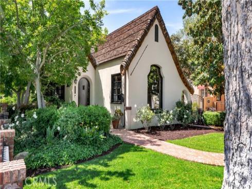 2042 N Ross Street, Santa Ana, CA