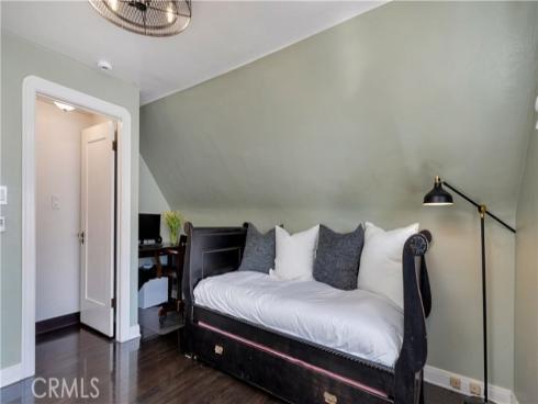 2042 N Ross Street, Santa Ana, CA