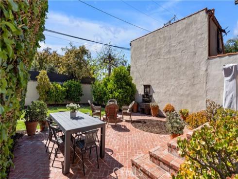 2042 N Ross Street, Santa Ana, CA