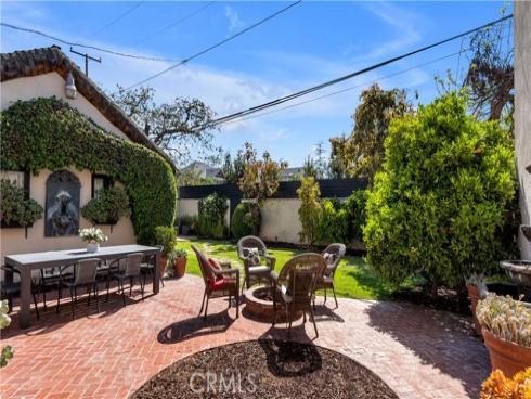 2042 N Ross Street, Santa Ana, CA