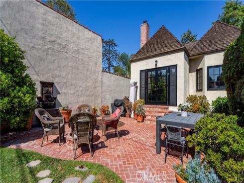 2042 N Ross Street, Santa Ana, CA