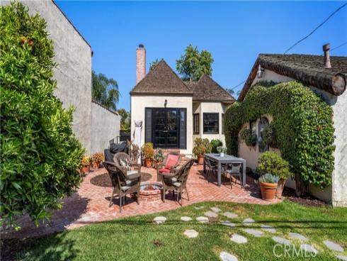 2042 N Ross Street, Santa Ana, CA