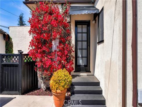 2042 N Ross Street, Santa Ana, CA