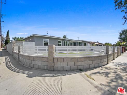 2429 W Borchard Avenue, Santa Ana, CA