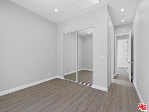 2429 W Borchard Avenue, Santa Ana, CA