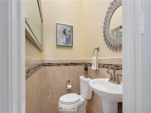 1715 N Flower Street, Santa Ana, CA