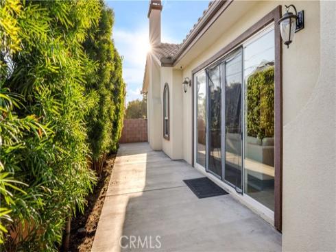 1715 N Flower Street, Santa Ana, CA